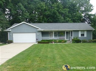 6758 Southpointe Ct SW, Byron Center, MI 49315