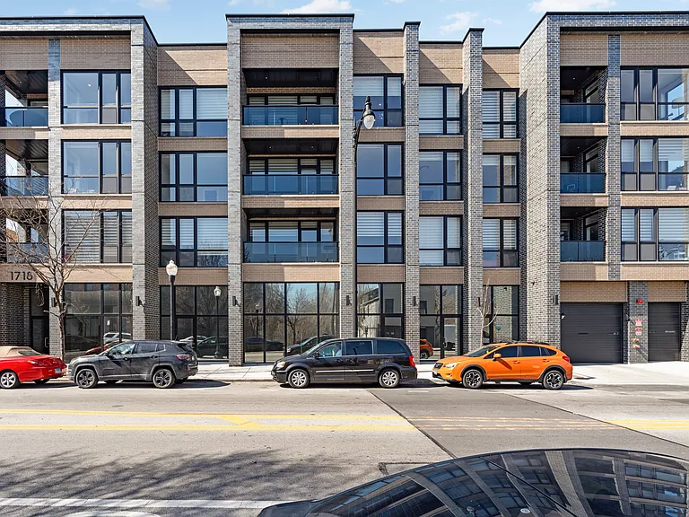 1718 S Halsted St #301 — Photo 2