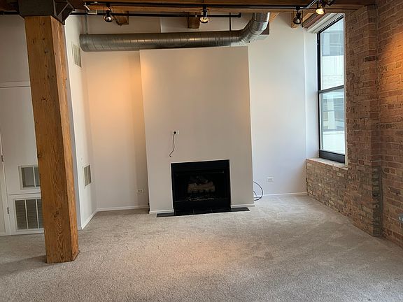 5th image of 728 W Jackson Blvd APT 725