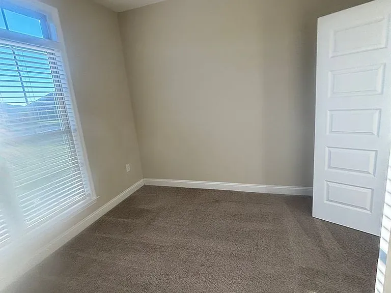3941 Valiant Ct — Photo 25