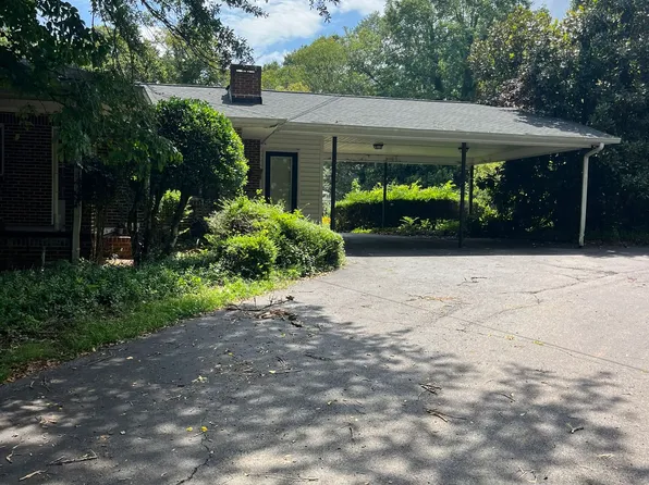 506 Grant St, Clarkesville, GA 30523