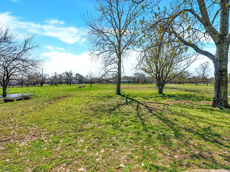 353 Swindle Rd — Photo 27