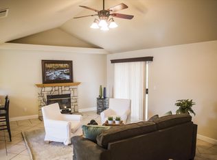 621 Spring Dr, Hollister, CA 95023