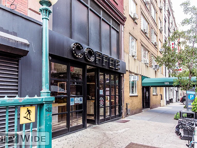 1661 York Ave #2H — Photo 8