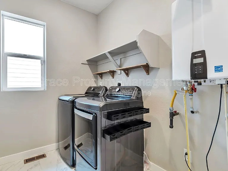 4751 Ambrose Pl — Photo 12