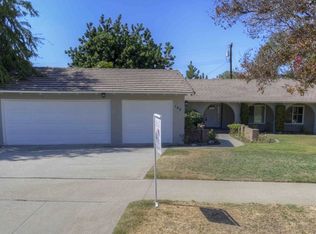 103 S Country Club Rd, Glendora, CA 91741