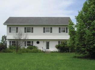 43 Case Rd, Beloit, OH 44609