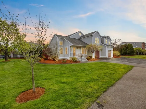 7 Edgewater Dr #7, Norton, MA 02766