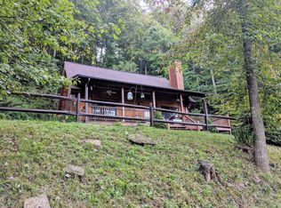 180 Black Hawk Trl, Dugspur, VA 24325