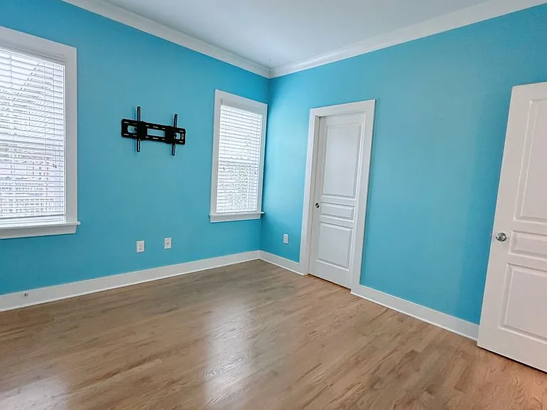 309 Lyric St — Photo 16