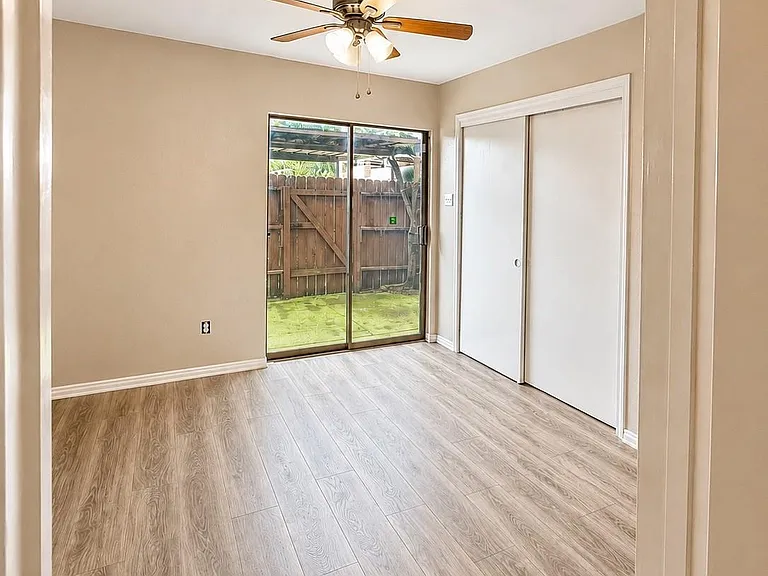 7854 Green Lawn Dr #7854 — Photo 12