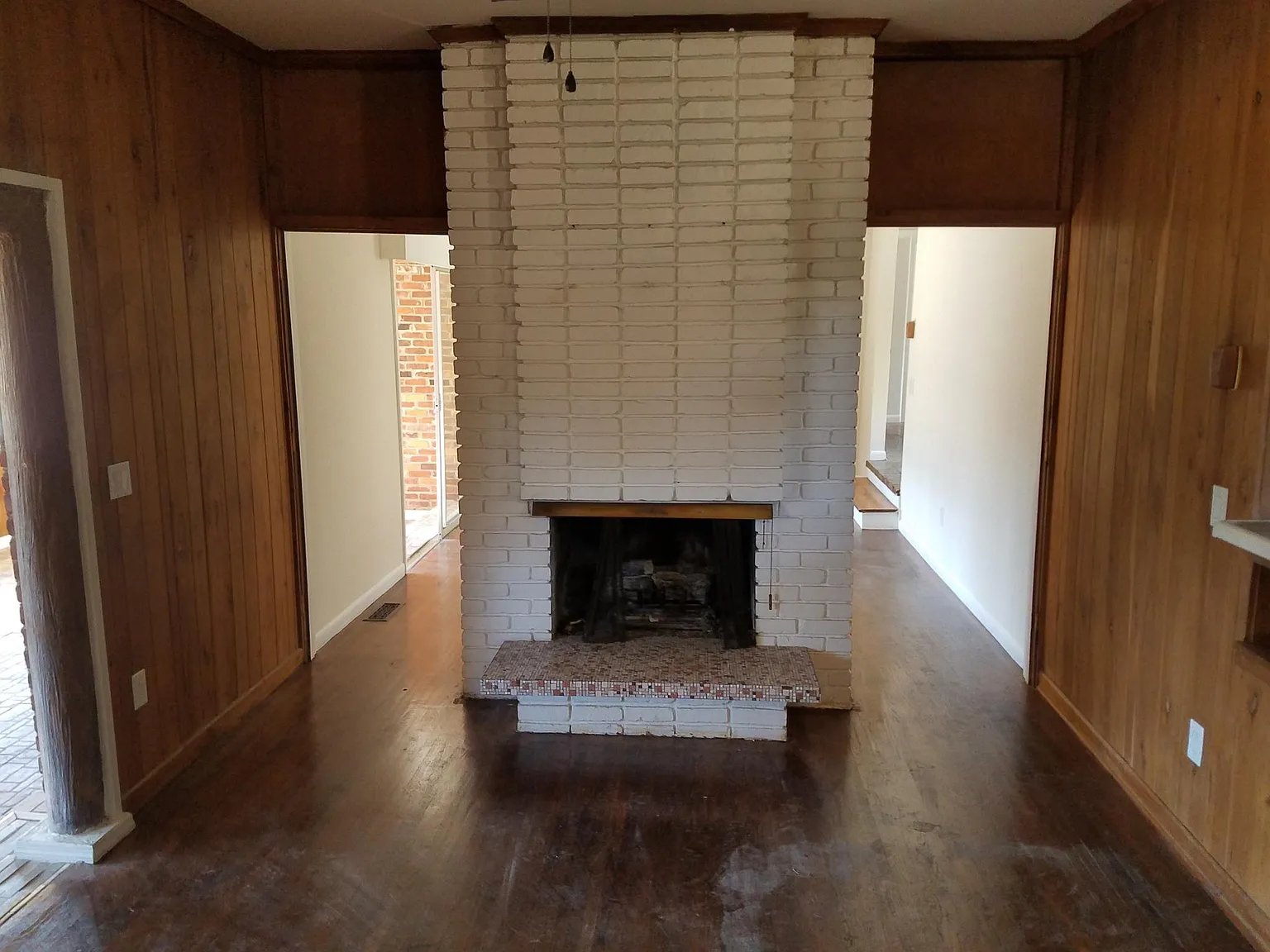 3 bed, 2200 sqft, $3,200 — Photo 4