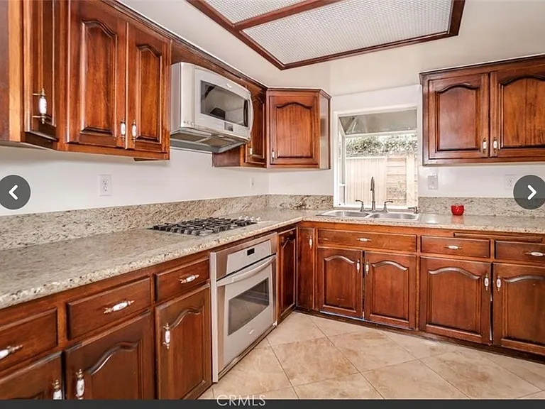 9846 California Ave — Photo 3
