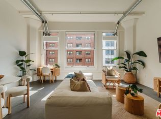 939 S Broadway #404, Los Angeles, CA 90015