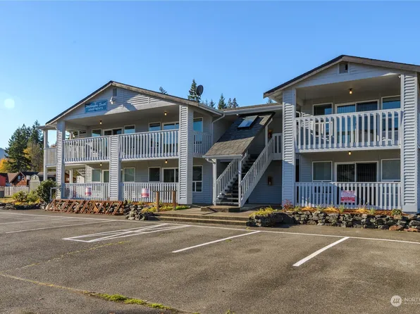 210 Washington Avenue S, Eatonville, WA 98328