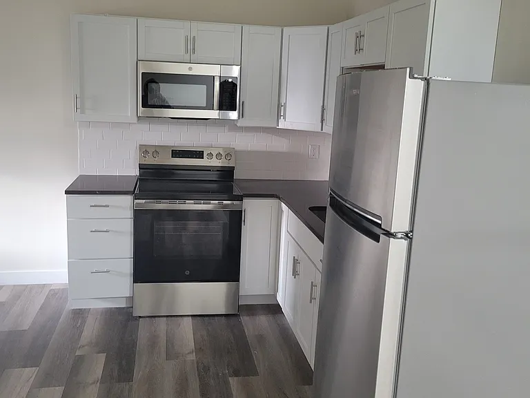 1420 Mishawaka Ave #A — Photo 3