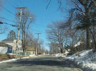 37 Marlboro St, Lawrence, MA 01843