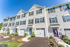 235 Hamilton Ln Photo 1