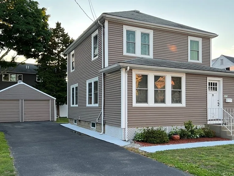 247 Sycamore St — Photo 1