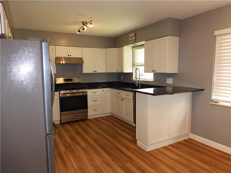303 Birchwood Dr — Photo 11