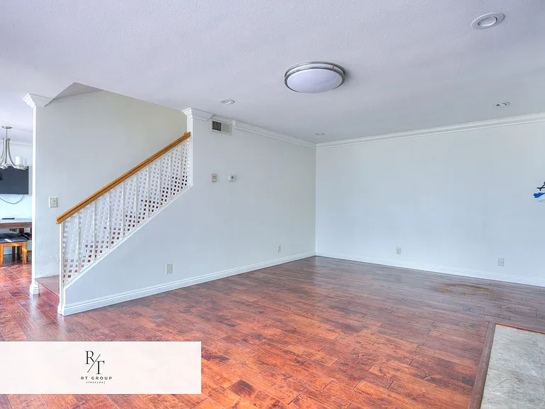 850 Arcadia Ave #7 — Photo 8