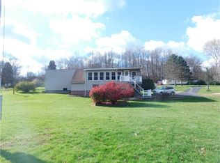 113 Roberts Ln, Ruffs Dale, PA 15679