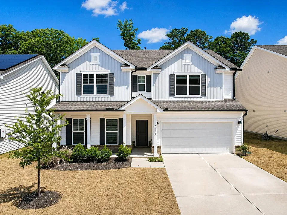 2113 Bethpage Dr