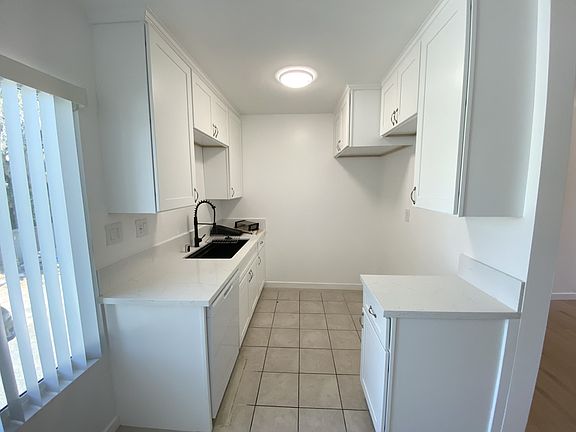 4th image of 4721 Kester Ave APT 8