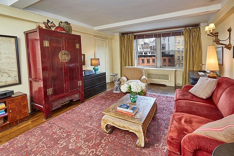 1st image of 2 Horatio St APT 5E