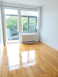 Rented by Chana Ofek, LREB