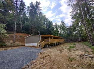 4805 Bogard Rd, Cosby, TN 37722
