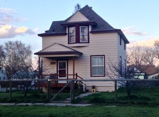 189 N Burritt Ave, Buffalo, WY 82834