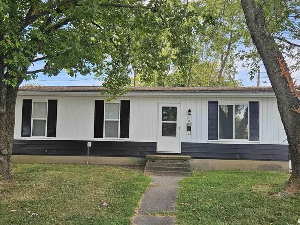 905 W Dorris St, Harrisburg, IL 62946