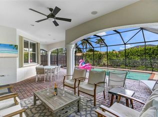 10262 Vanderbilt Dr, Naples, FL 34108