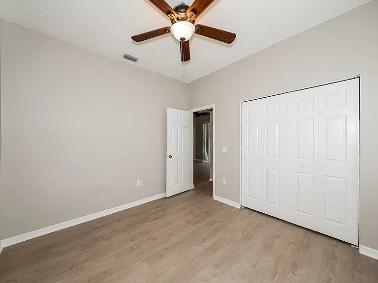 944 Springwood Cir — Photo 14