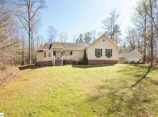 975 Knight Rd, Gray Court, SC 29645