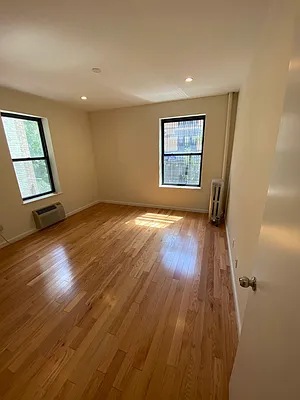 Rented by Level Group | media 27