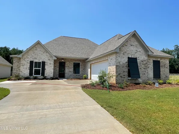 209 Wethersfield Dr, Florence, MS 39073