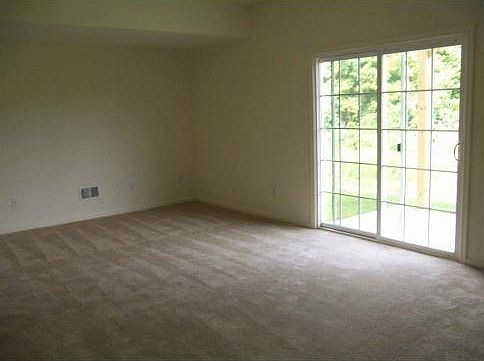 1st image of 109 Pumpkin Patch Ln