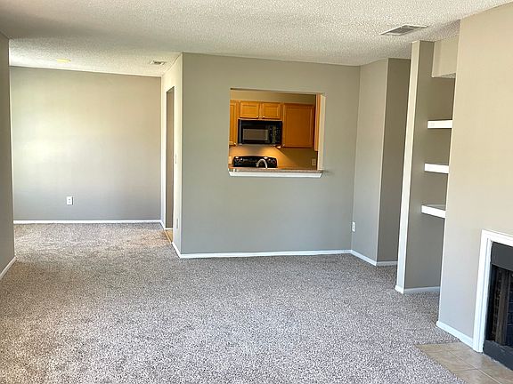 4th image of 3801 Calibre Bend Ln #1602