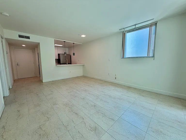 211 SW 19th Rd #A1 — Photo 10