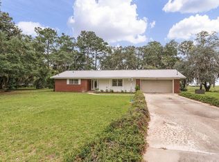 1093 Tamara St, Darien, GA 31305