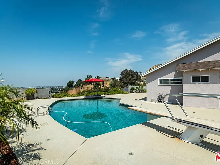 8471 Vine Valley Dr — Photo 20