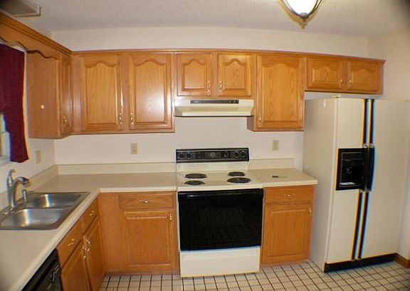 2nd image of 212 Elmwood Ave