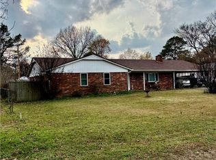 203 Main St, Wister, OK 74966
