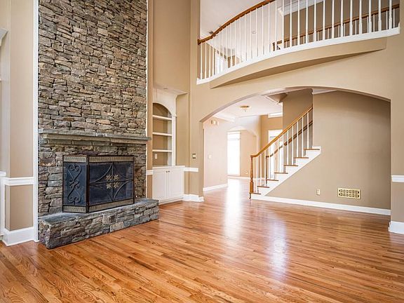 5th image of 2540 Lynshire Ln
