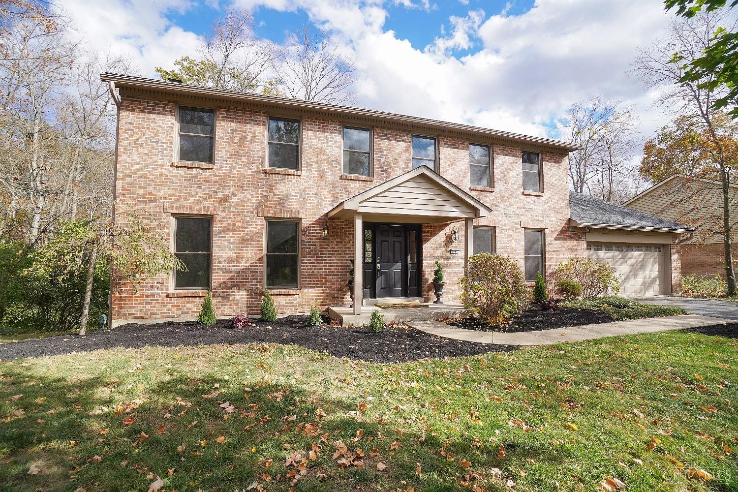 め*め様 house on the hill 90cm 6182 S Shadow Hill Way, Loveland, OH 45140 | Zillow
