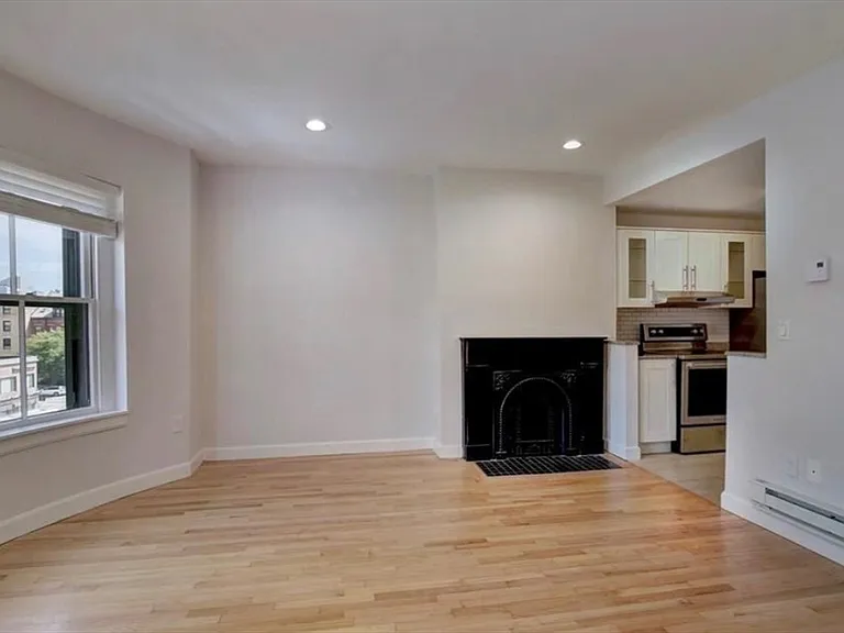 617 Massachusetts Ave #4 — Photo 8