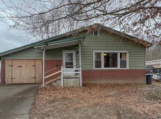 423 N Rice Ave, Louisa, KY 41230