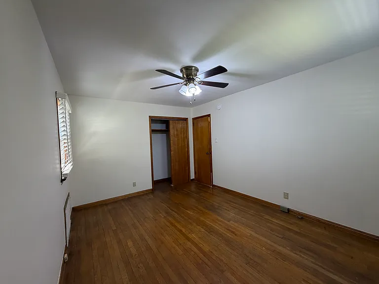 51 W 3rd St #1 — Photo 28